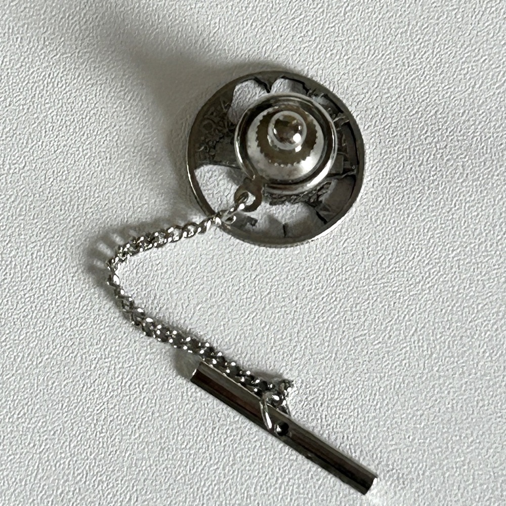 Vintage Hand-cut Tie Tack Lapel Pin Mercury Dime 1938 900 Silver Collector Coin - Picture 4 of 4